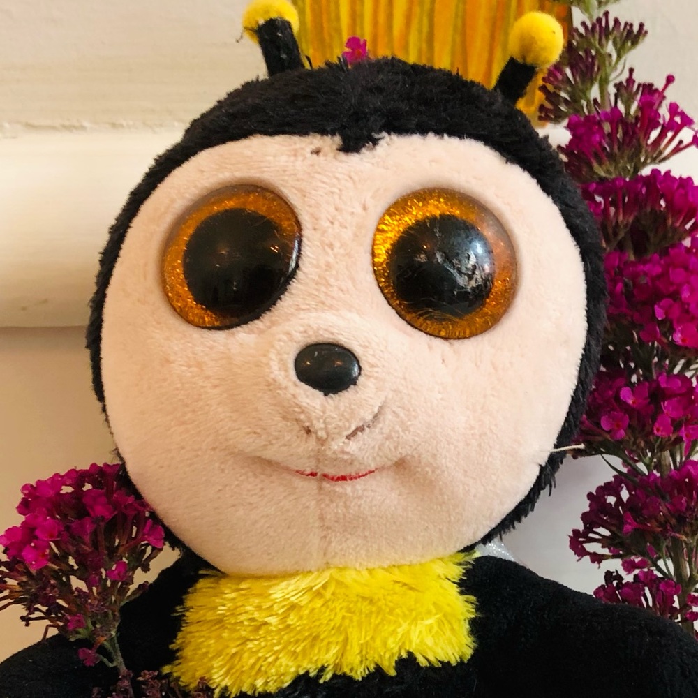 Beanie Boo Bumble Bee named Buzby - Buzz It Uppp